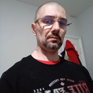 Meet your Posher, Thomas